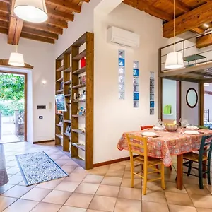 Maioliche Cozy Apartment